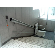 Plate-forme monte-escalier pour escalier droit - 200 kg ou 225/300 kg - télécommandée - conformité CE - HandiLift 7_4