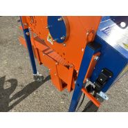 Machine de concassage avec mâchoires réglables