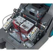 S9 Large balayeuse autotractée TENNANT alimentée par batteries_4