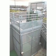 Monte-charges - élévateurs sans personnel accompagnant pour courses importantes - encombrement réduit_4