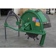 Machine agricole pour préparation de rigoles et fossés