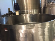 Cuve en inox 2 000 litres avec demi-canne d'occasion - référence : c5413_4
