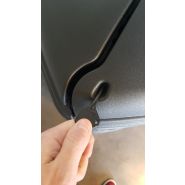 Poubelle publique en polyéthylène renforcé antivandal - 120L avec verrouillage et fixation au sol_4