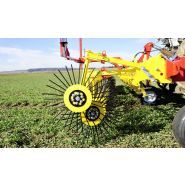 Machine pour un désherbage précis et homogène sur toute la surface