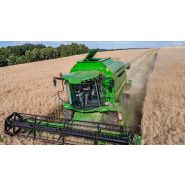 Phare DEL pour une visibilité optimale sur la moissonneuse-batteuse W440 PTC