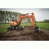 Engin de terrassement Doosan DX57W-5 avec rendement énergétique amélioré