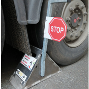 Cale de roue de camion sans fil et sans batterie - Kalstop KT12ASF - Idéale pour chargement et déchargement sécurisé_4