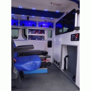 Ambulance Opel Vivaro d’occasion avec boîte manuelle