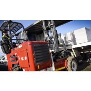 Chariot élévateur léger Moffett M5 NX avec puissance polyvalente MaxPerformance