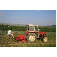 Bineuse agricole avec dispositif de distributeur d'engrais - Tehnos - largeur entre les rangs 60-75 cm_4