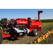 Récolteuse de pépins de citrouilles - Moty GmbH KE 2000 - Débit 0.6-0.9 ha/h - Puissance 75 kW - Tambour cribleur 2.5m_4