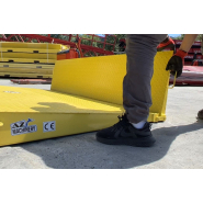 Rampe d'accès galvanisée pour conteneur au sol - Capacité 6,5T - AZ Ramp HCRN-065 GAV - Acier galvanisé et norme CE_4