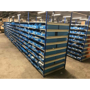 Rayonnage à tablettes  tubulaires  conçu pour le stockage d'objets légers et peu encombrants_4