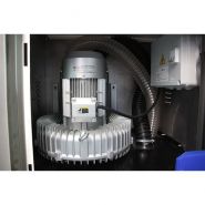 Aspirateur professionnel avec alimentation triphasée ou monophasée