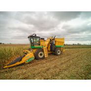 Arracheuse oxbo 2460 - oxbocorp - longueur sans tête 8.53 m - largeur 3.43 m_5