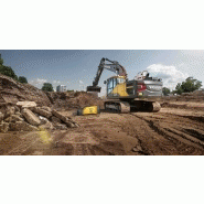 Machine Volvo EC200E équipée pour une maintenance quotidienne facile