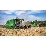 John Deere W330 PTC avec plateforme de coupe compatible 300R