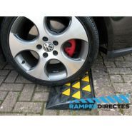 Rampe de trottoir en caoutchouc recyclé 100mm - capacité 15000kg - réflecteurs intégrés - SKU TRP1MCONF_4