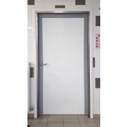 Porte battante lavable et non corrosive pour cuisines collectives