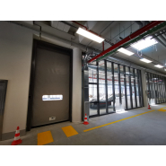 Porte rapide industrielle par excellence conçue pour compartimenter des environnements destinés à des usages divers et variés - ZipGO_4