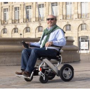 Fauteuil roulant électrique transportable avec dossier semi-inclinable, idéal en terrains accidentés - CITY_4