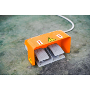 Plieuse électrique à commande numérique ARROW - PE 400x6T - Compacte et précise pour pliage de petites pièces_4