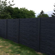 Clôture en béton facile d'entretien avec imitation pierre