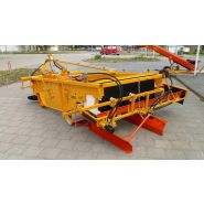 Arracheuse d'oignon avec lubrification automatique des paliers