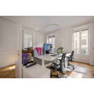 Aménagement de bureaux professionnels UP &amp; DESK