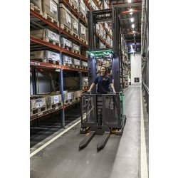 Chariot préparateur de commande grande hauteur OPBH12H & OPBM10P - Mitsubishi Forklift Trucks - 1250 kg - Levée 5.2 à 10.5 m - Électrique
