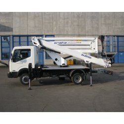 Snake 2413 plus sur nissan camion nacelle - 23,5m