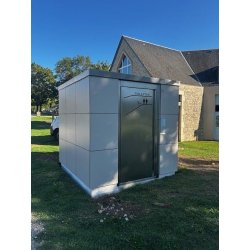 Cabine PMR disponible en version manuelle, semi-automatique ou automatique- réf. 2054
