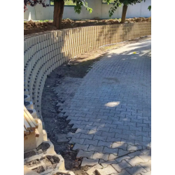 Bloc béton creux avec alvéoles, végétalisable, idéal pour remplacer les murs traditionnels- BETOATLAS - Pomel Beton