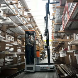 Chariot Multidirectionnel Électrique avec une Capacité de levage Jusqu'à 2 tonnes  en Isère et Rhône - Alpes  -  disponible en achat neuf et en location de courte à longue durée