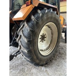 Tracteur agricole Renault Temis 610 X – 110 ch – 2005