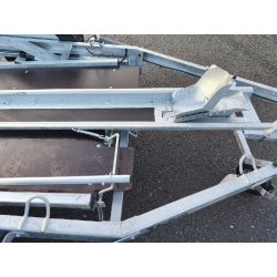 Remorque porte moto basculante Debon Roadster Moto 1V2 - 1 place - 1 essieu - PTAC 750 kg - sans options - Référence: roadstermoto1v2