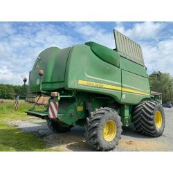 Moissonneuse-batteuse JOHN DEERE S690 - 2011 - 10,70m de largeur de coupe - 10 000L trémie