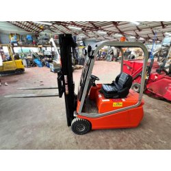 BT CARGO C3E150 Chariot élévateur électrique 1,5T / 4,5m