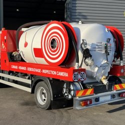 Combiné hydrocureur 8.5T - Débouchages grandes capacités et pompage de fosses - De 90L/min à 175 bars à 37L/min à 400 bars - Cuve 4500L et Fuso Canter 8,5T