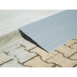 Rampe de seuil pmr en aluminium - t120010