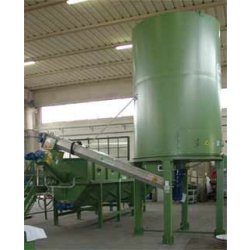 Silos de stockage pour film broyé - Tecnofer - capacité de 7 à 15 m3 avec vis d'extraction et dosage variable