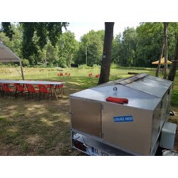Tournebroche sur remorque - idéal pour méchoui au feu de bois - disponible en location pour événements