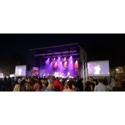 Scène mobile performante et polyvalente - MOV'IN 120+ pour petits et moyens festivals