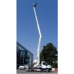 Snake 2413 plus sur iveco camion nacelle - oil & steel france - 23,5m