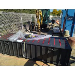 Herse anti-intrusion hydraulique escamotable, pour la protection périmétrique des bases militaires, ambassades, aéroports, parkings et comme mesure antiterroriste - tkb