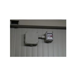 Monobloc wc pmr + 2 urinoirs ext raccordable 205cm x 205cm x 247cm