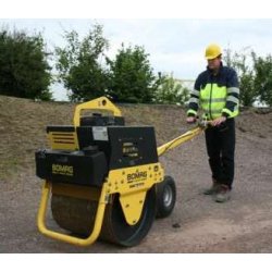 Rouleau monocylindre à guidage manuel BW 71 E - 2 Bomag - 710 mm - 3.4 Kw - 488 Kg