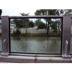 Dispositif anti-inondation démontable Flo-Glass - verre de sécurité feuilleté - protection jusqu'à 1,3 m
