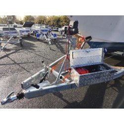 Remorque bateau triple essieux 3x1600 kgs - PTAC 3,5t - Sun Way TBT16 - Coques jusqu'à 8,55m