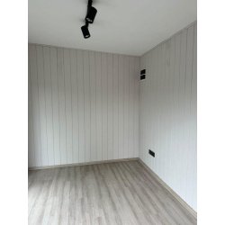 Module isolé 10 m² - espace indépendant lumineux avec bardage composite sable et triple vitrage